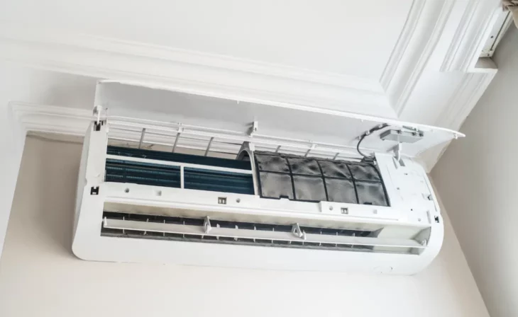 Entretien et nettoyage d'une pompe à chaleur air-air